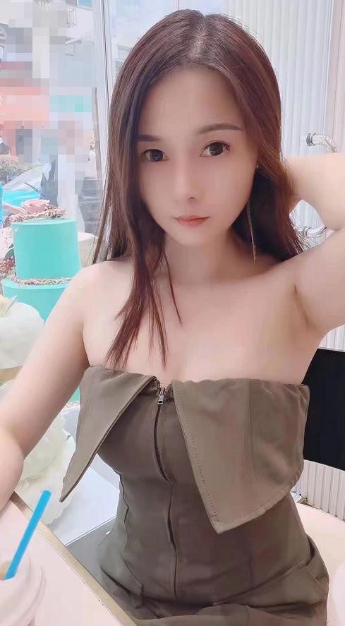 长腿巨乳 果果